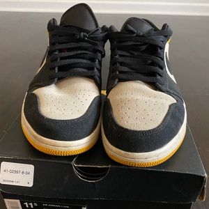 Air Jordan 1 Low “University Gold”